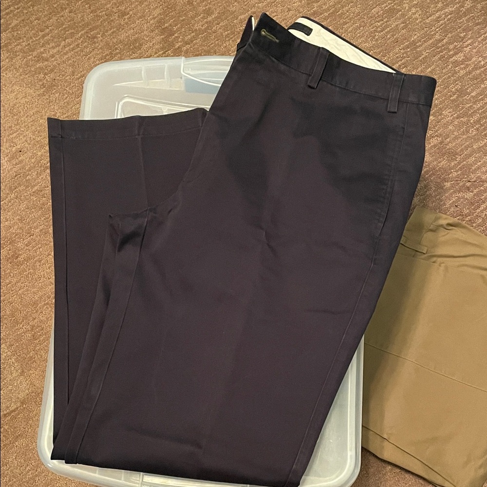 Orvis Men's Dark Gray and Tan Chinos